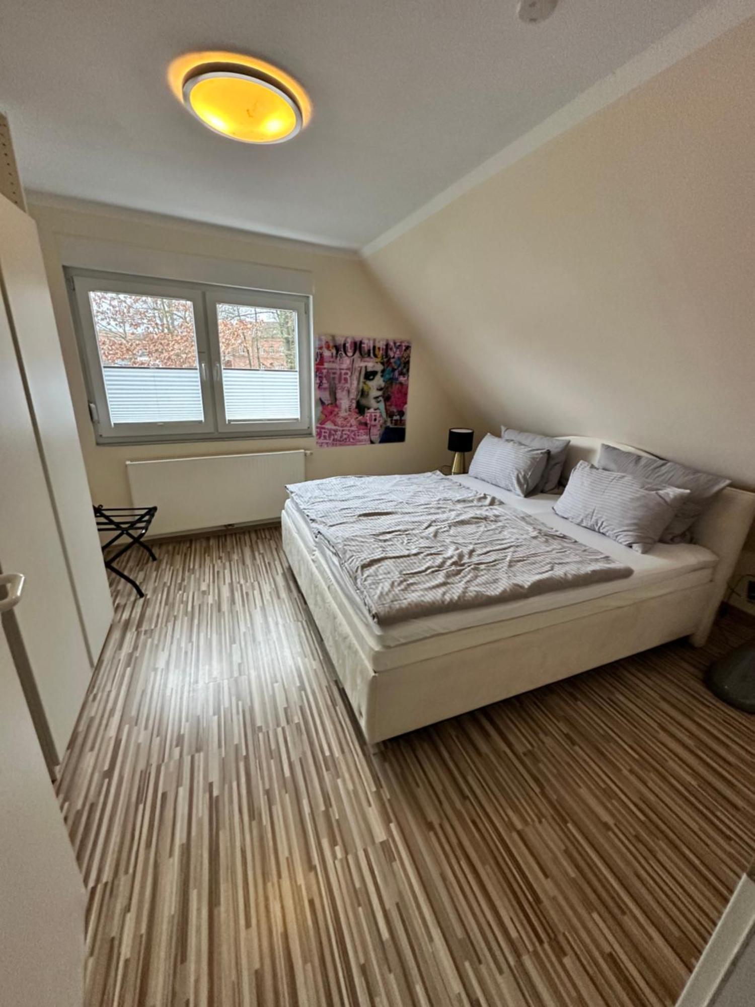 Zwei Ferienwohnungen Anker Max 5 Personen & Leuchtturm Max 4 Personen, Direkt In Steinhude Scheunenviertel, Balkon, Wlan , Privater Parkplatz, Wallbox Exterior foto
