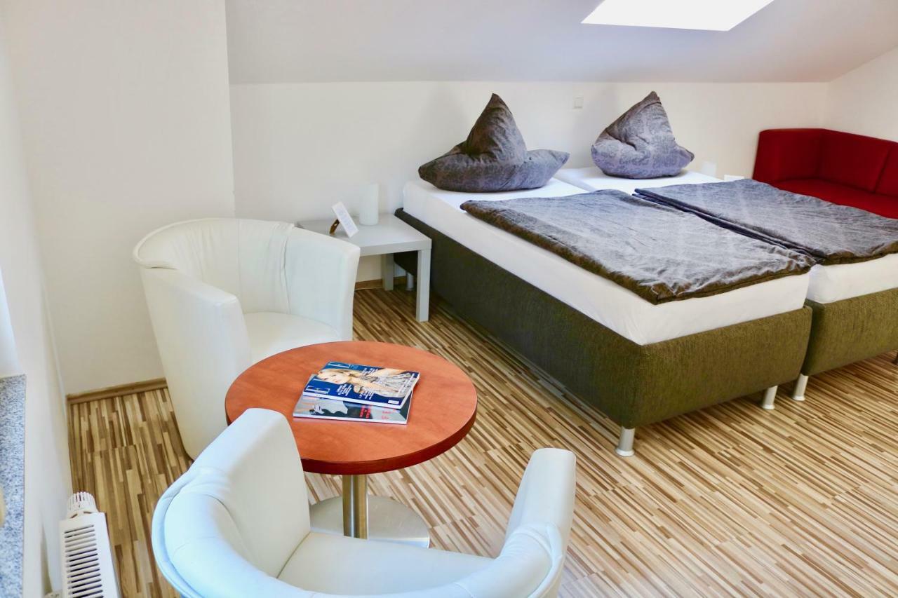 Zwei Ferienwohnungen Anker Max 5 Personen & Leuchtturm Max 4 Personen, Direkt In Steinhude Scheunenviertel, Balkon, Wlan , Privater Parkplatz, Wallbox Exterior foto